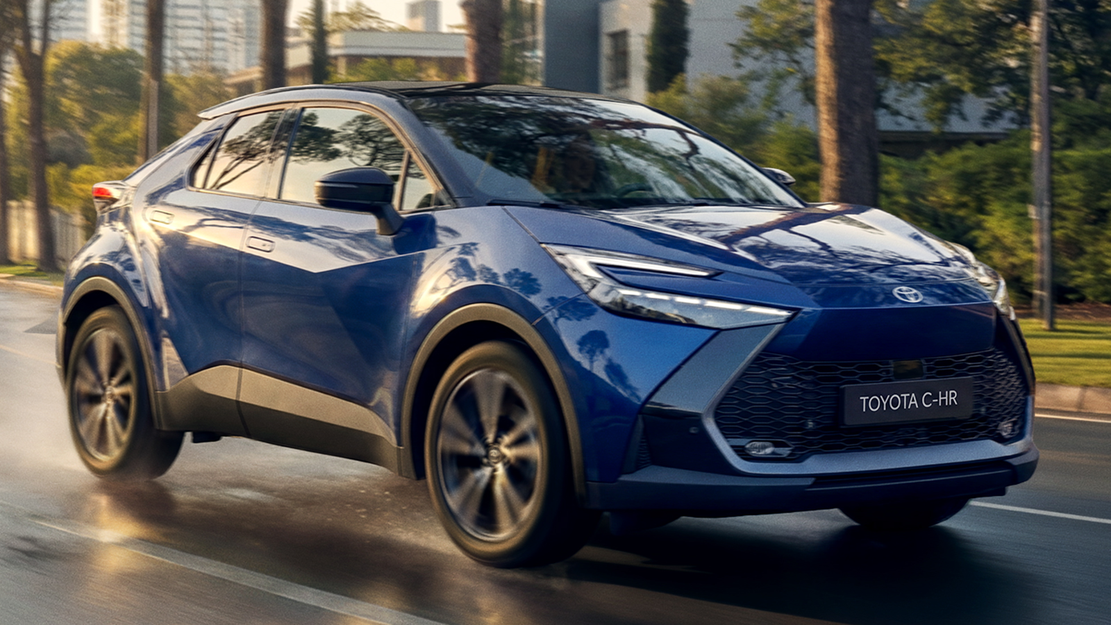 Το Toyota C-HR έγινε 10 ετών και συνεχίζει!    